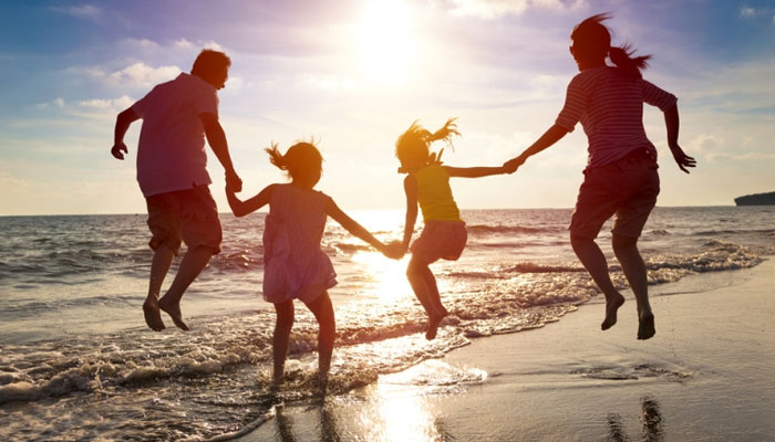 Hidup Tidak Harus Hebat, Cukup Bermakna