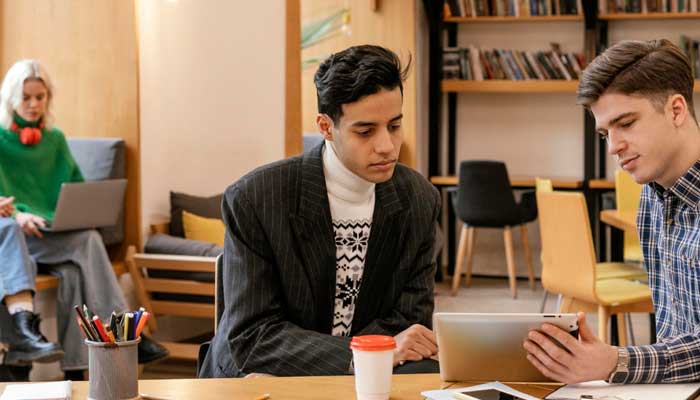 Mendorong Kolaborasi Universitas dan Industri