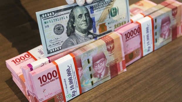 Nilai Tukar Rupiah ke Dolar Melemah? Berikut Cara Mengelola Keuangan di Masa Kini
