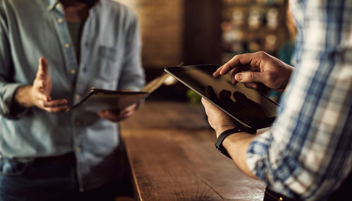 Tips Mengatasi Kecemasan Saat Memilih Menu di Tempat Makan